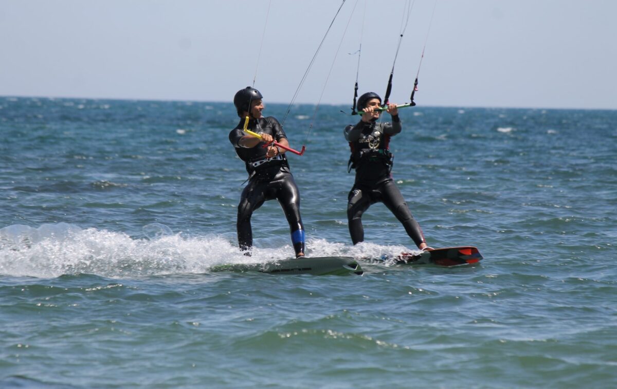 Corsi Kitesurf in Sardegna Con KiteGeneration: Impara il kite in sicurezza e in modo divertente