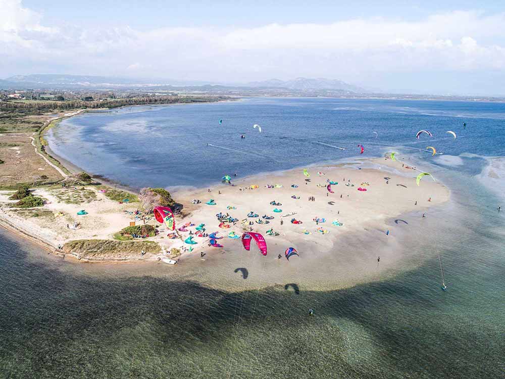 Punta Trettu, il paradiso del kitesurf nel sud Sardegna